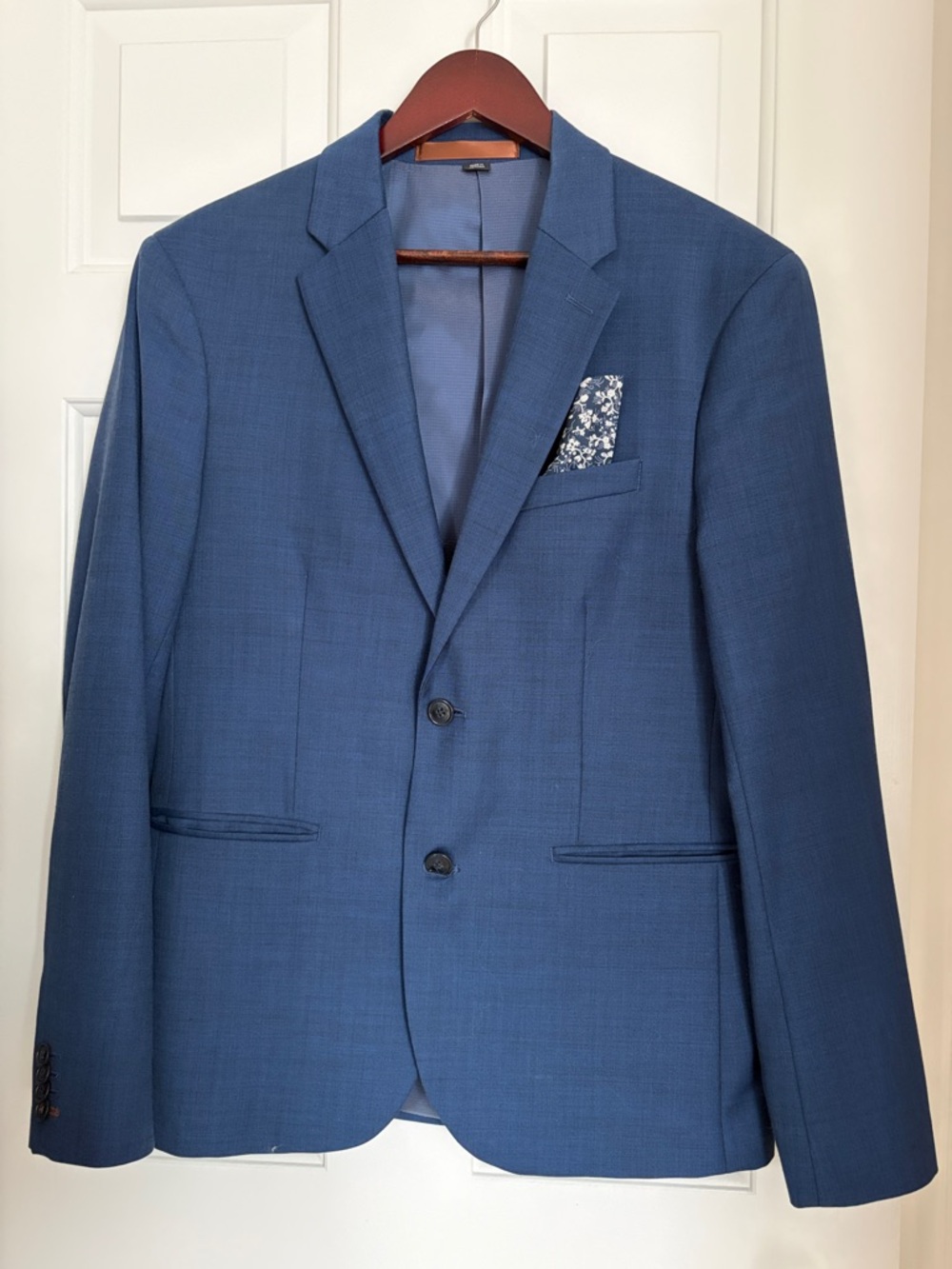RW&CO. Men's Blue Notch-Lapel Two-Button Blazer